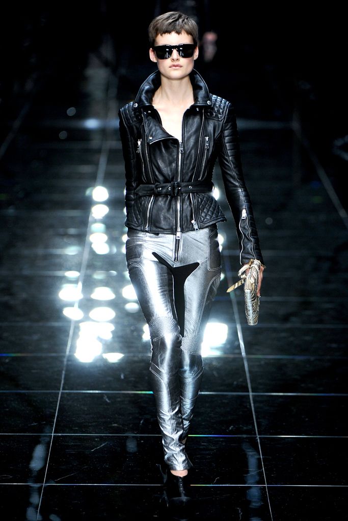 Burberry S/S 11 Look 101