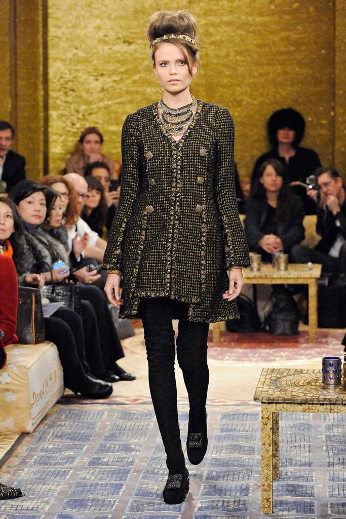 Chanel F/W 11 Look 36