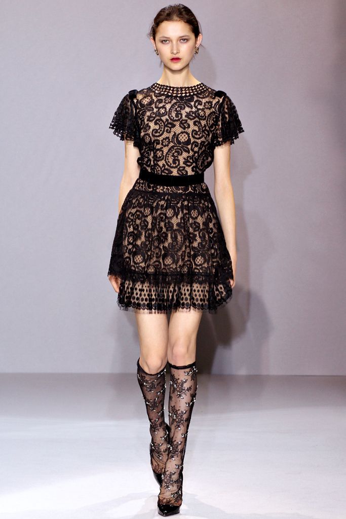 Collette Dinnigan F/W 12 Look 122