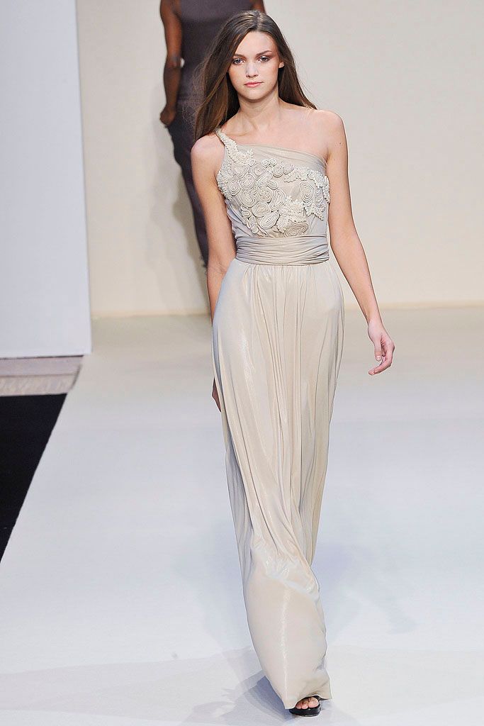 Collette Dinnigan S/S 09 Look 29