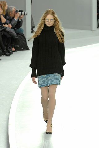 Chanel F/W 08 Look 26