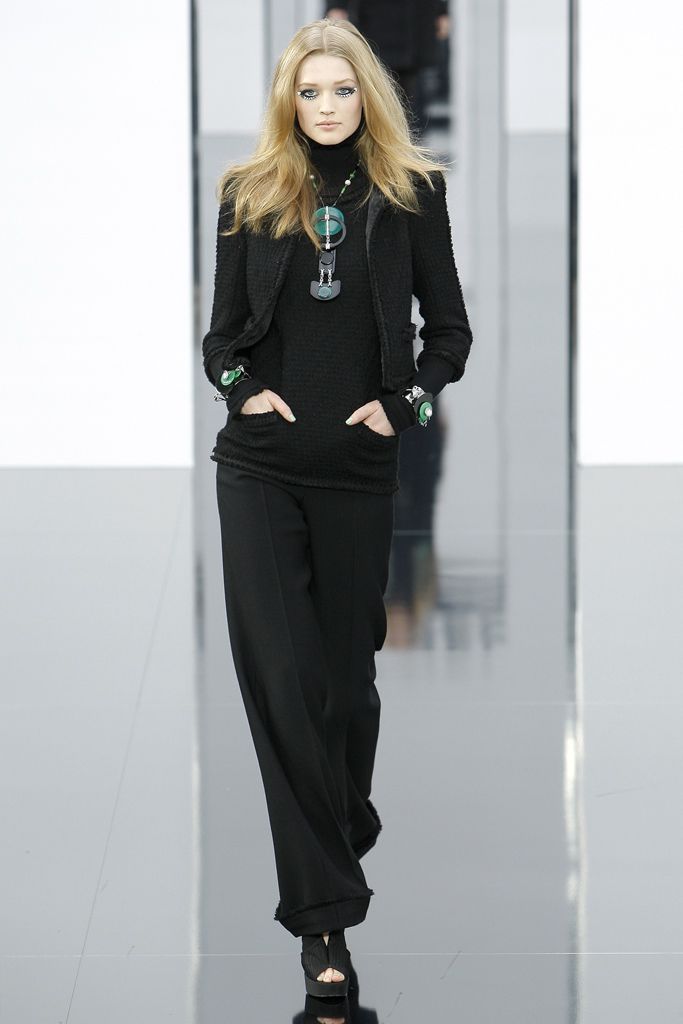 Chanel F/W 09 Look 97