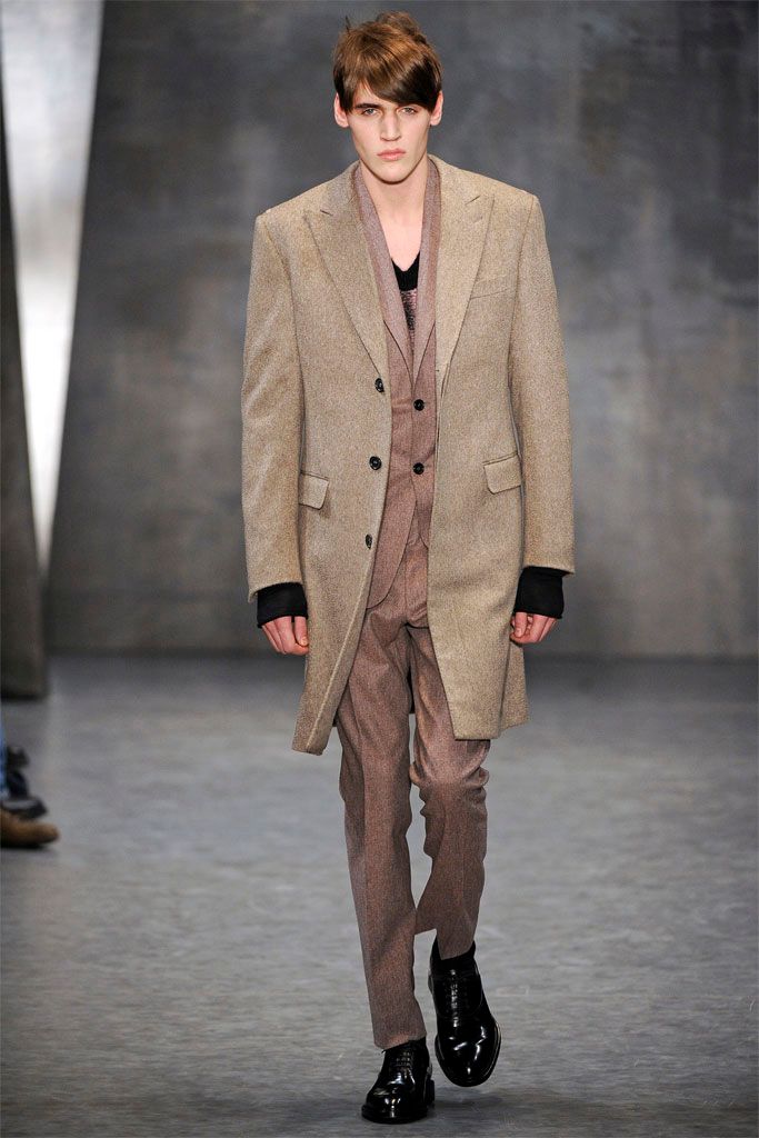 Cerruti Fall 2010 Menswear
