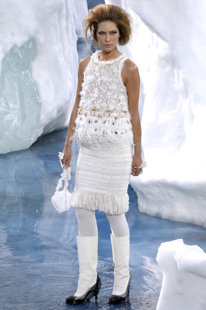 Chanel F/W 10 Look 436