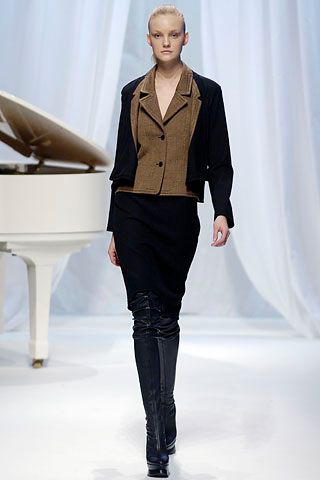 Chalayan F/W 06 Look 66