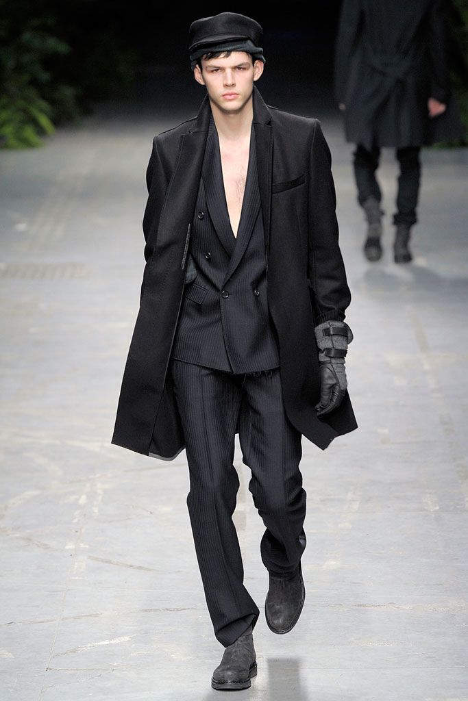 Costume National F/W 10 Menswear Look 67