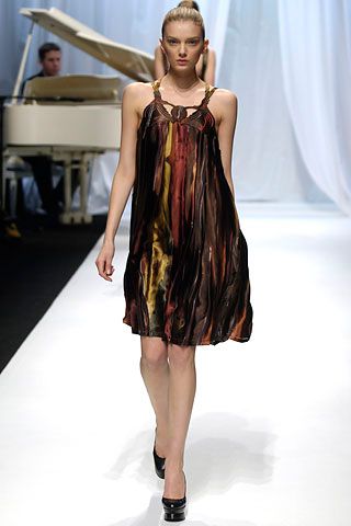 Chalayan F/W 06 Look 116