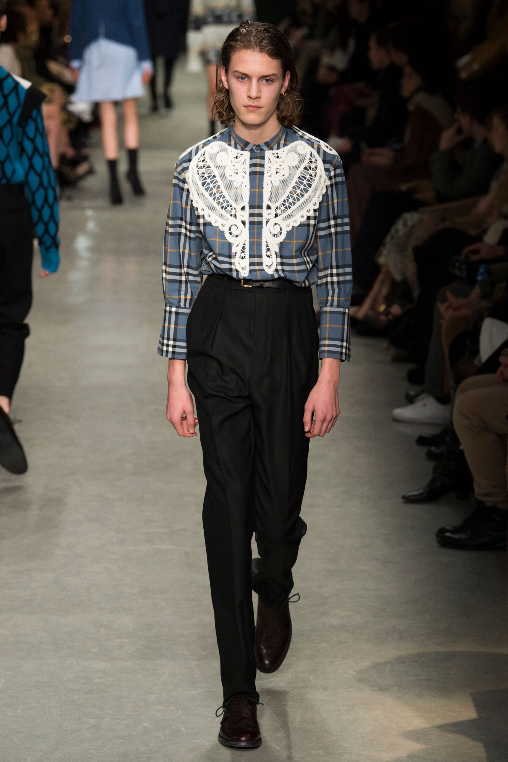 Burberry S/S 17 Look 351