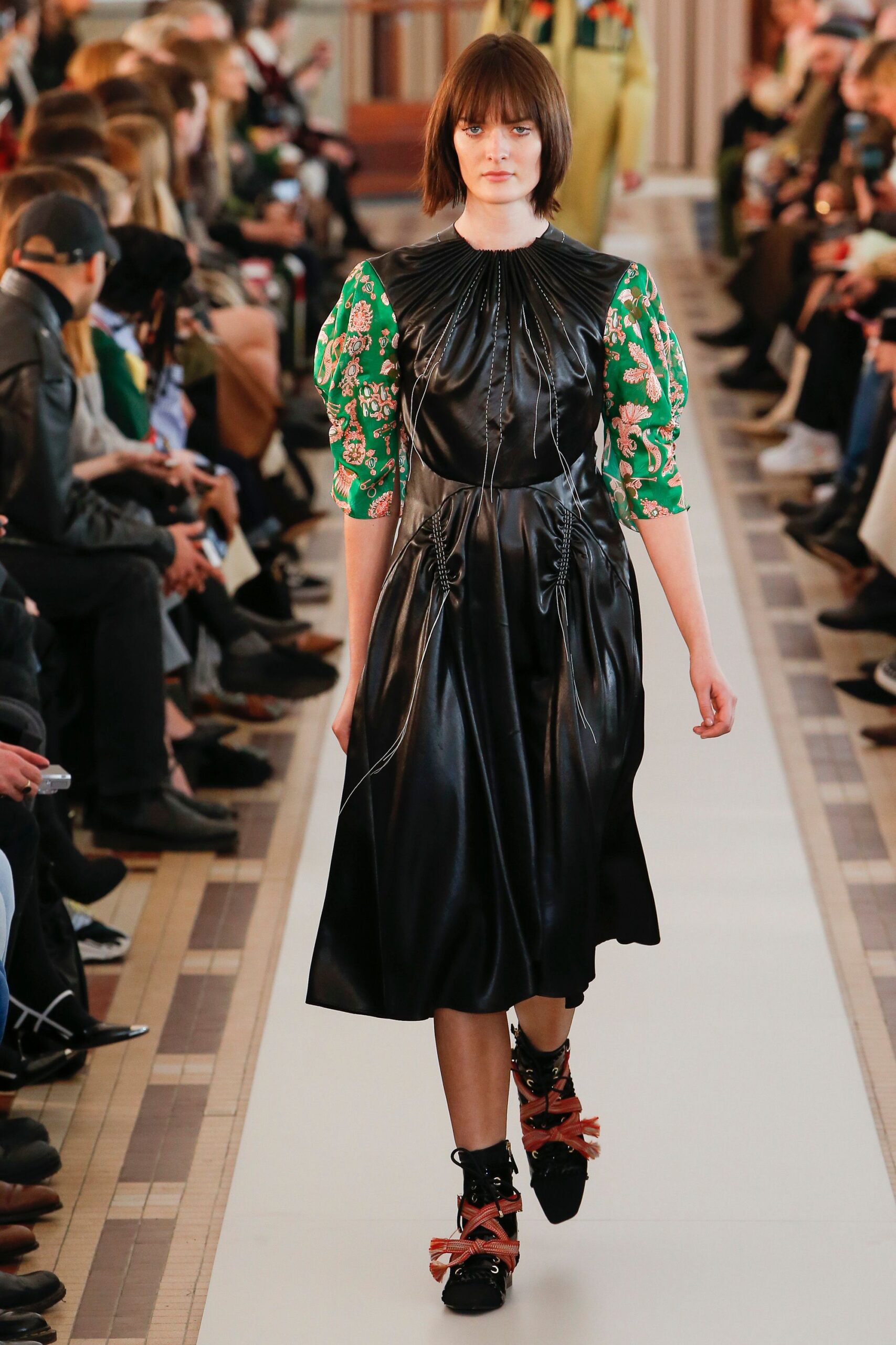 Carven F/W 18 Look 69