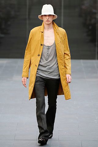 Burberry S/S 09 Menswear Look 7