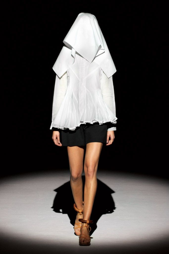 white veil hood chiffon blouse