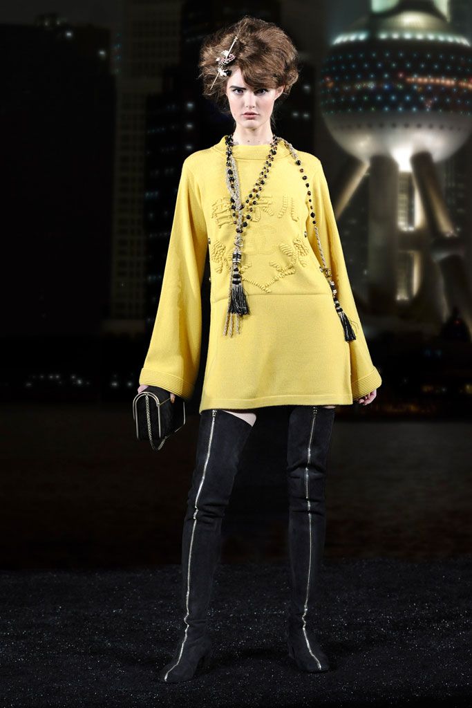 Chanel F/W 10 Look 238