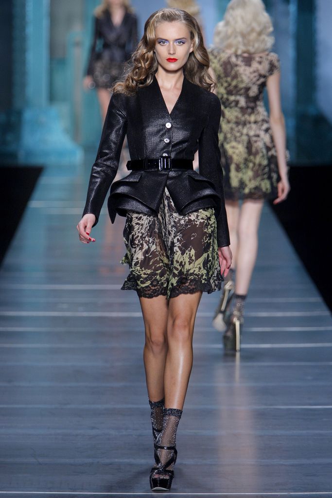 Christian Dior S/S 10 Look 136