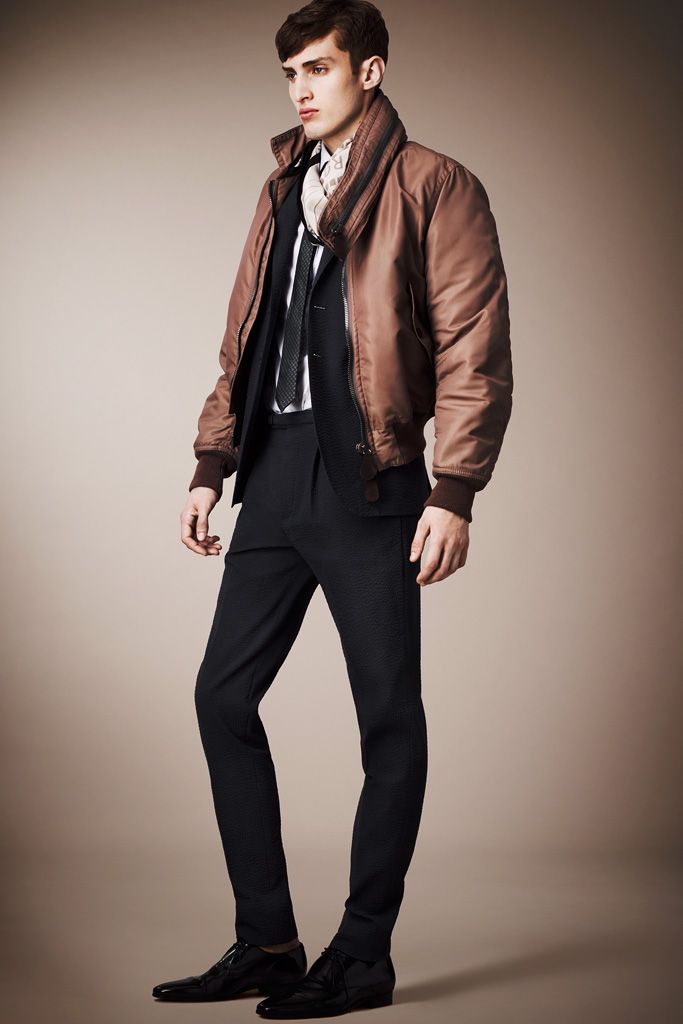 Burberry Resort 13 Look 49