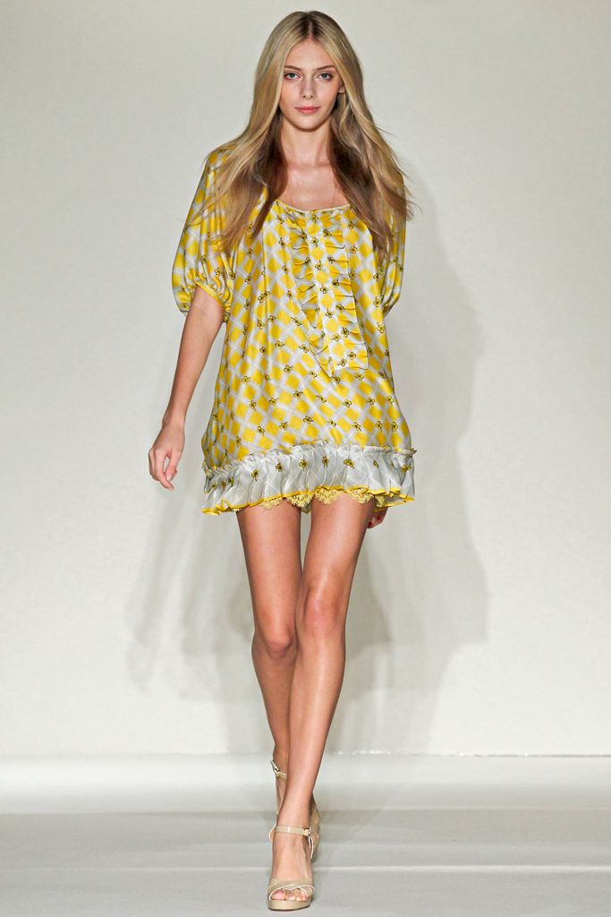 Collette Dinnigan S/S 11 Look 13
