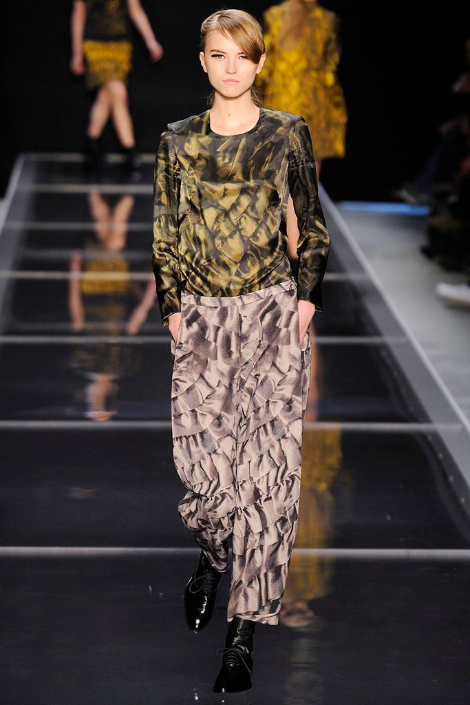 Cacharel F/W 10 Look 120