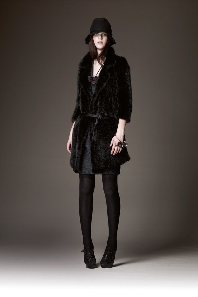 Burberry F/W 09 Look 107