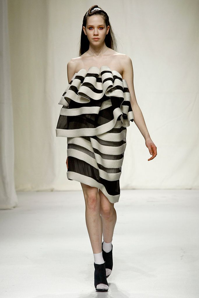 Commuun F/W 11 Look 145