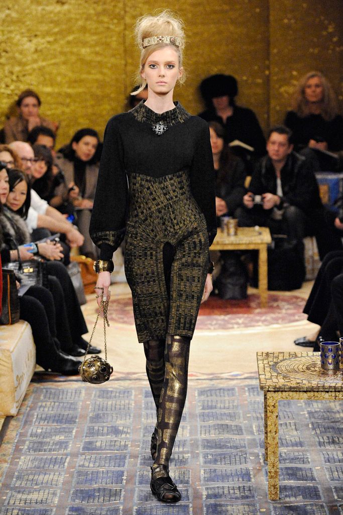 Chanel F/W 11 Look 61
