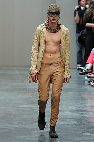 Costume National S/S 05 Menswear Look 64