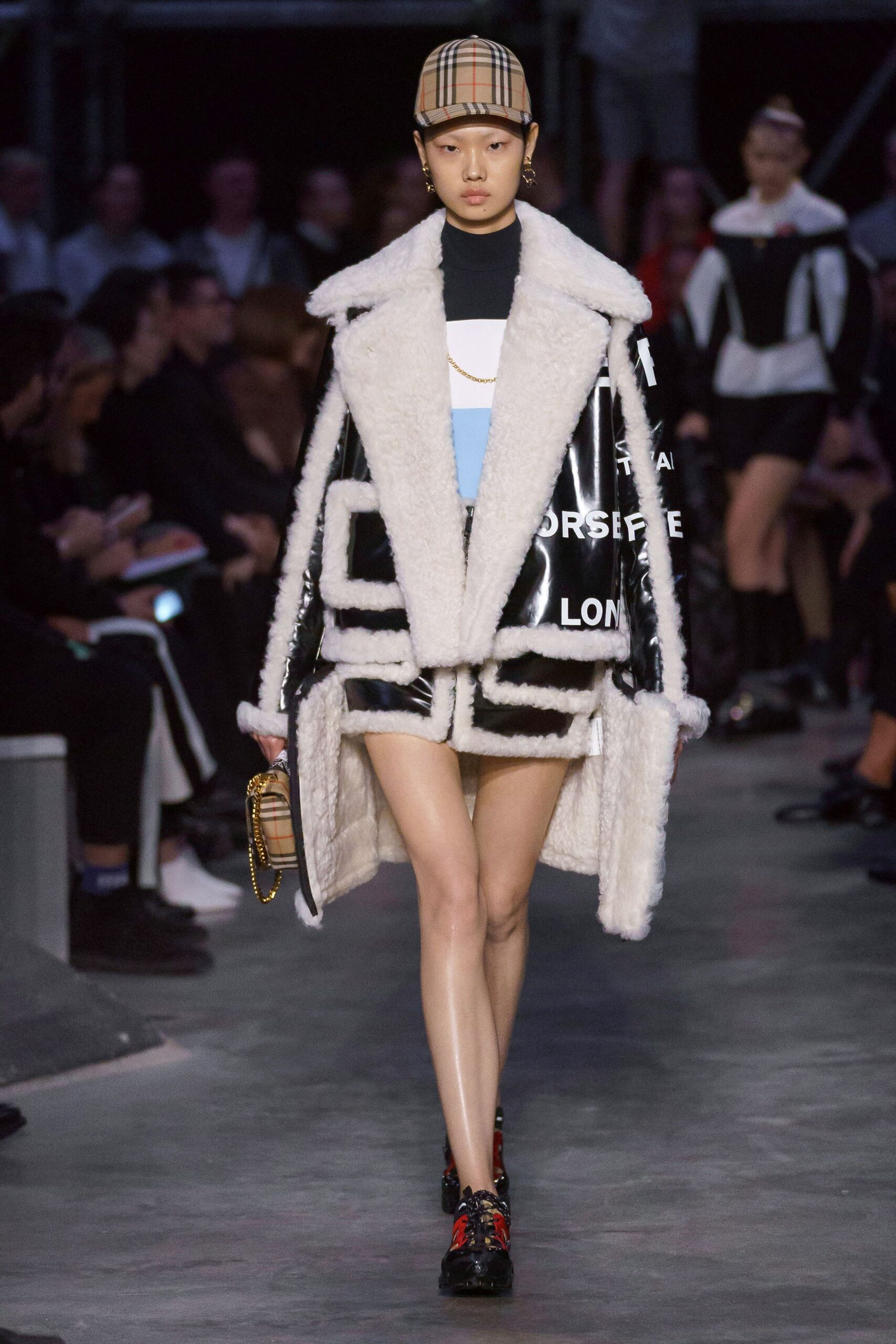 white shearling long-sleeve open-front oversized color-blocked pockets coat