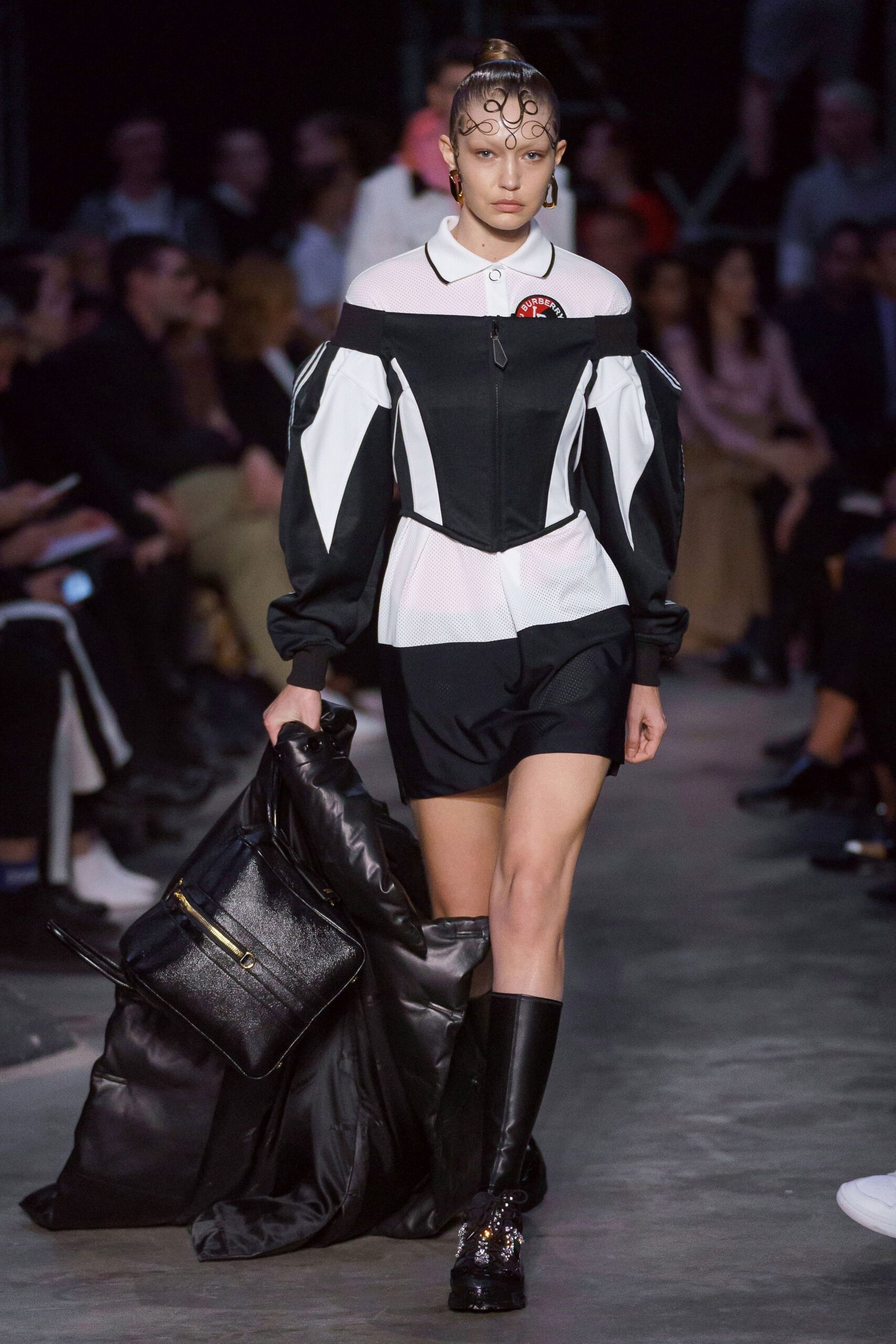 Burberry F/W 19 Look 62