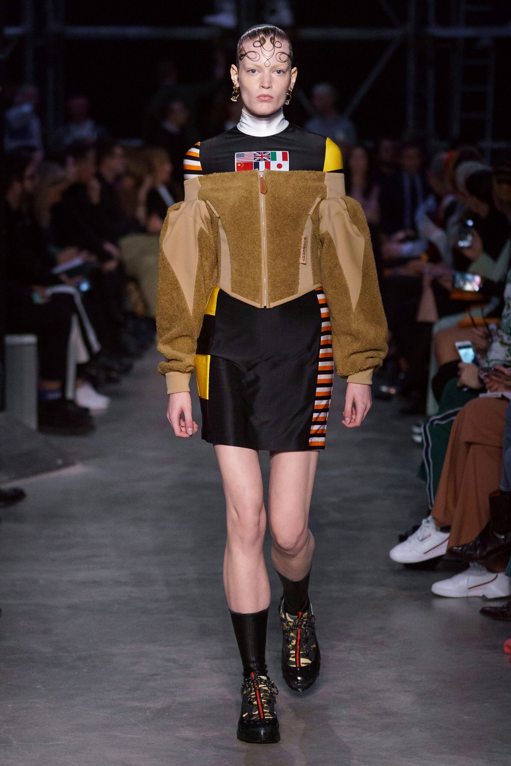 Burberry F/W 19 Look 148