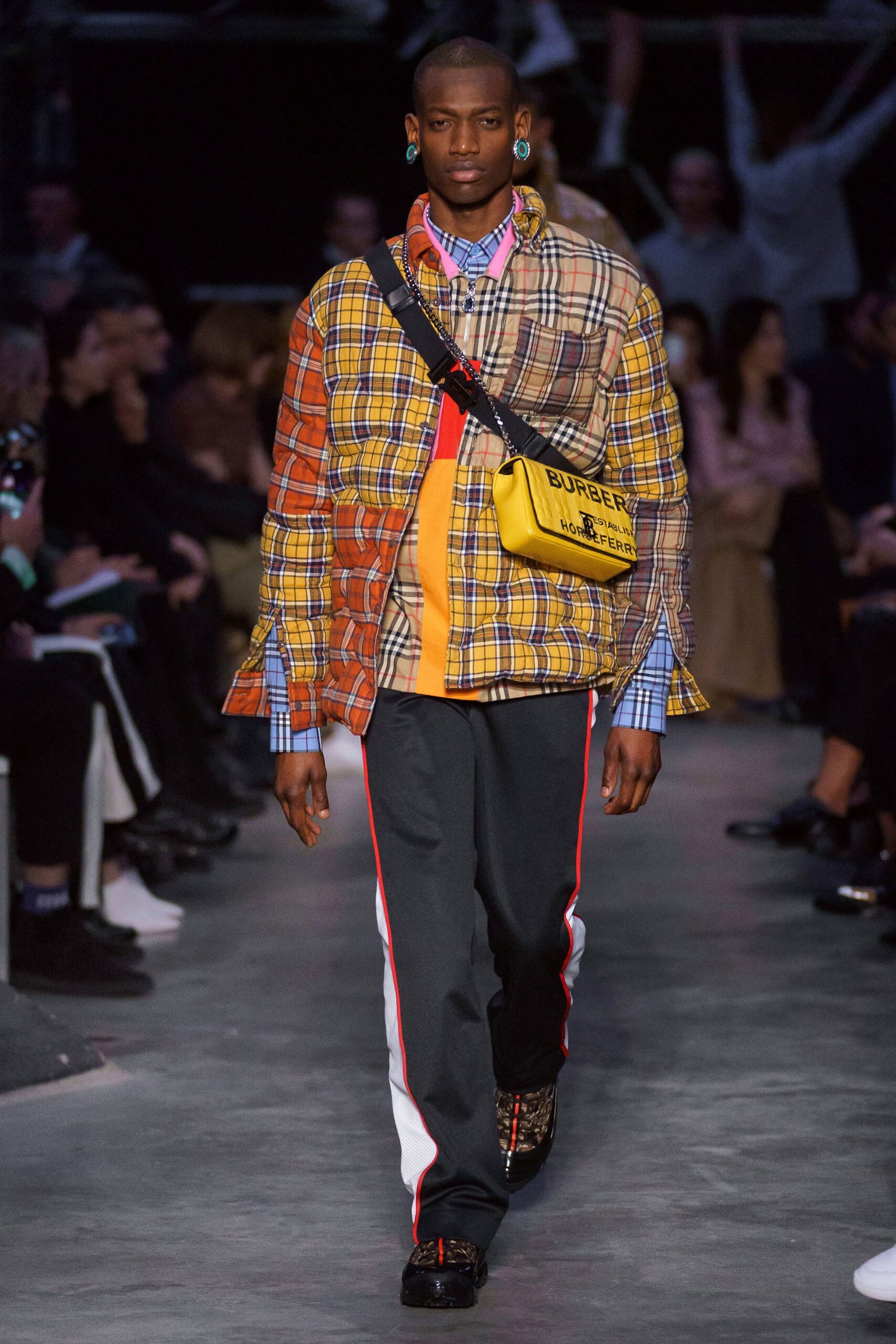 Burberry F/W 19 Look 183