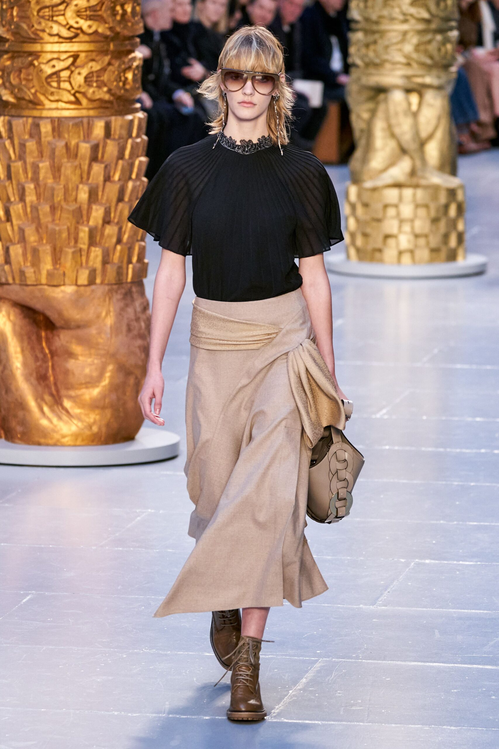 Chloé F/W 20 Look 730