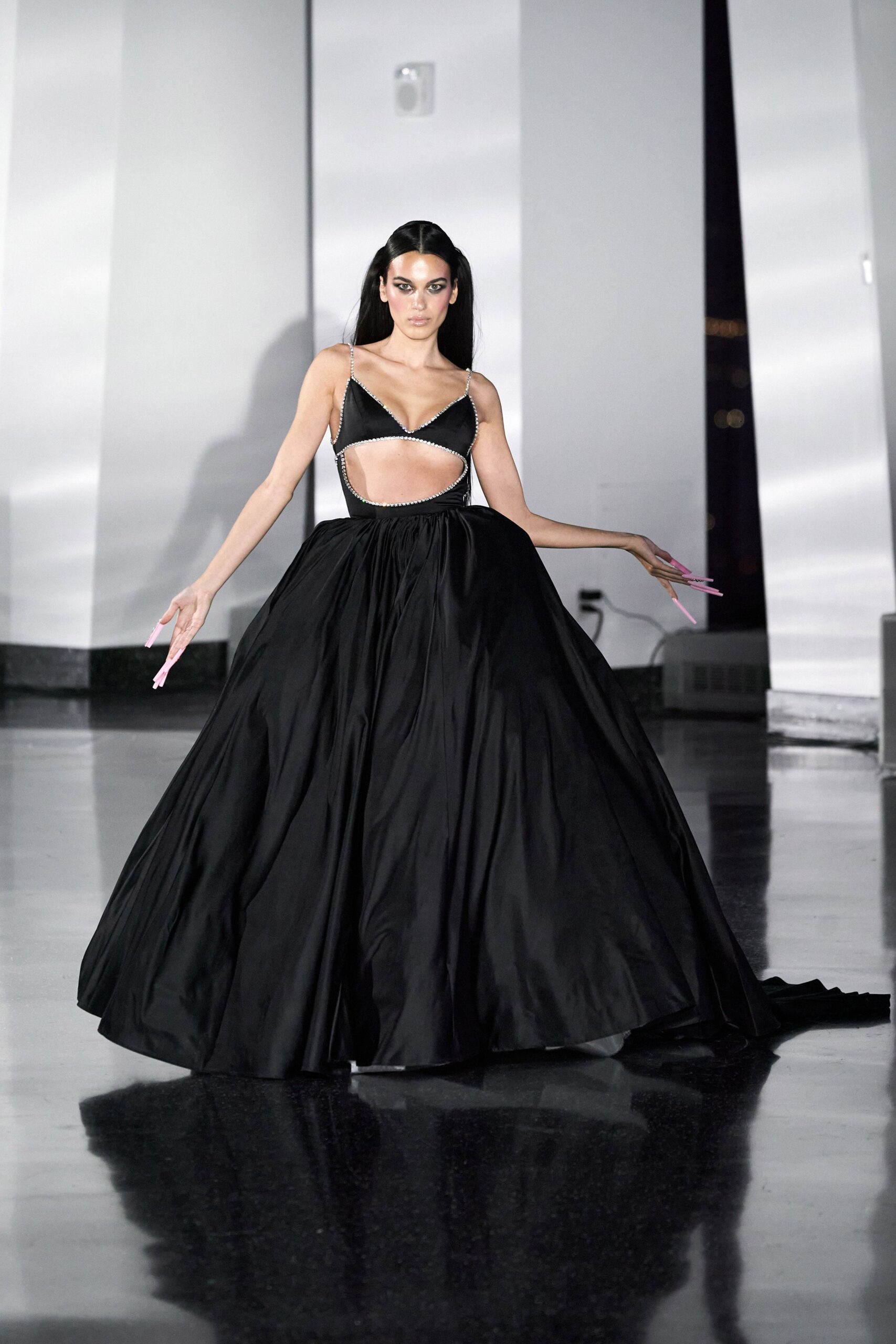 Christian Cowan F/W 22 Look 527
