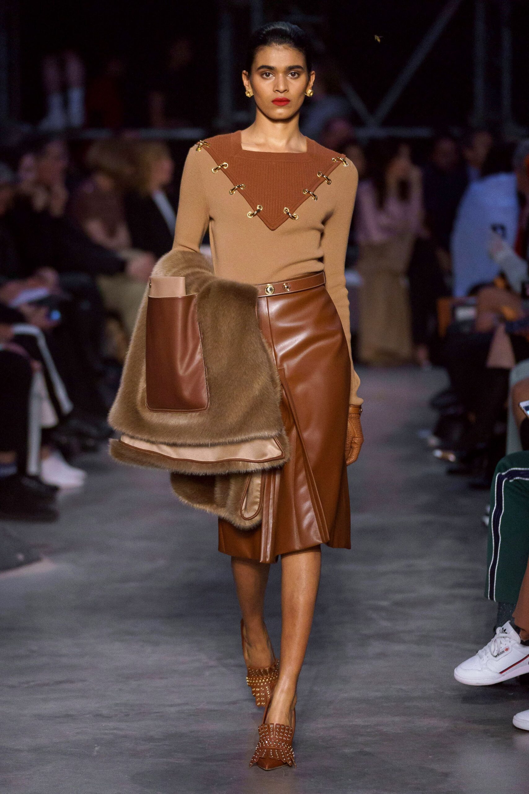 Burberry F/W 19 Look 698