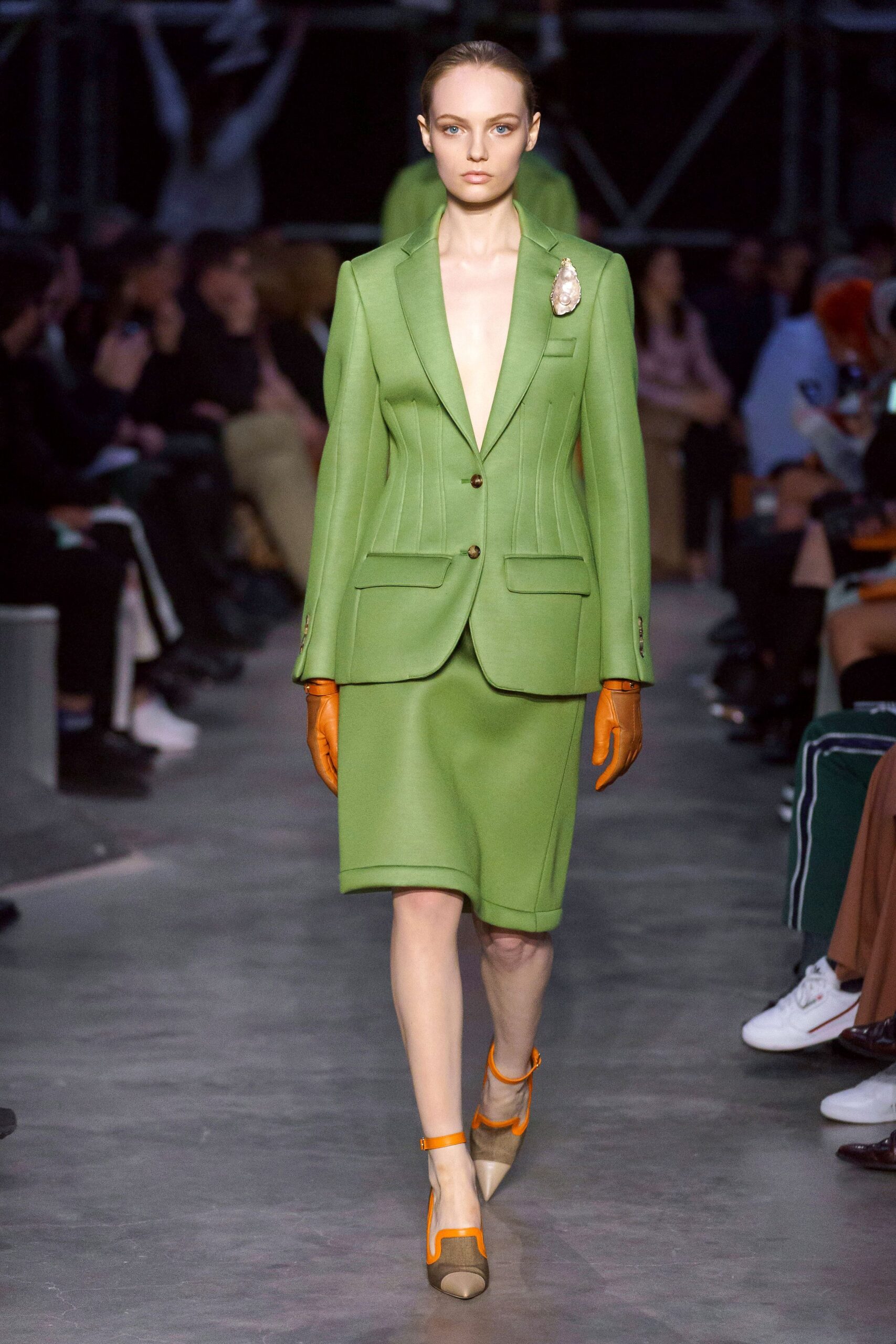 Burberry F/W 19 Look 921