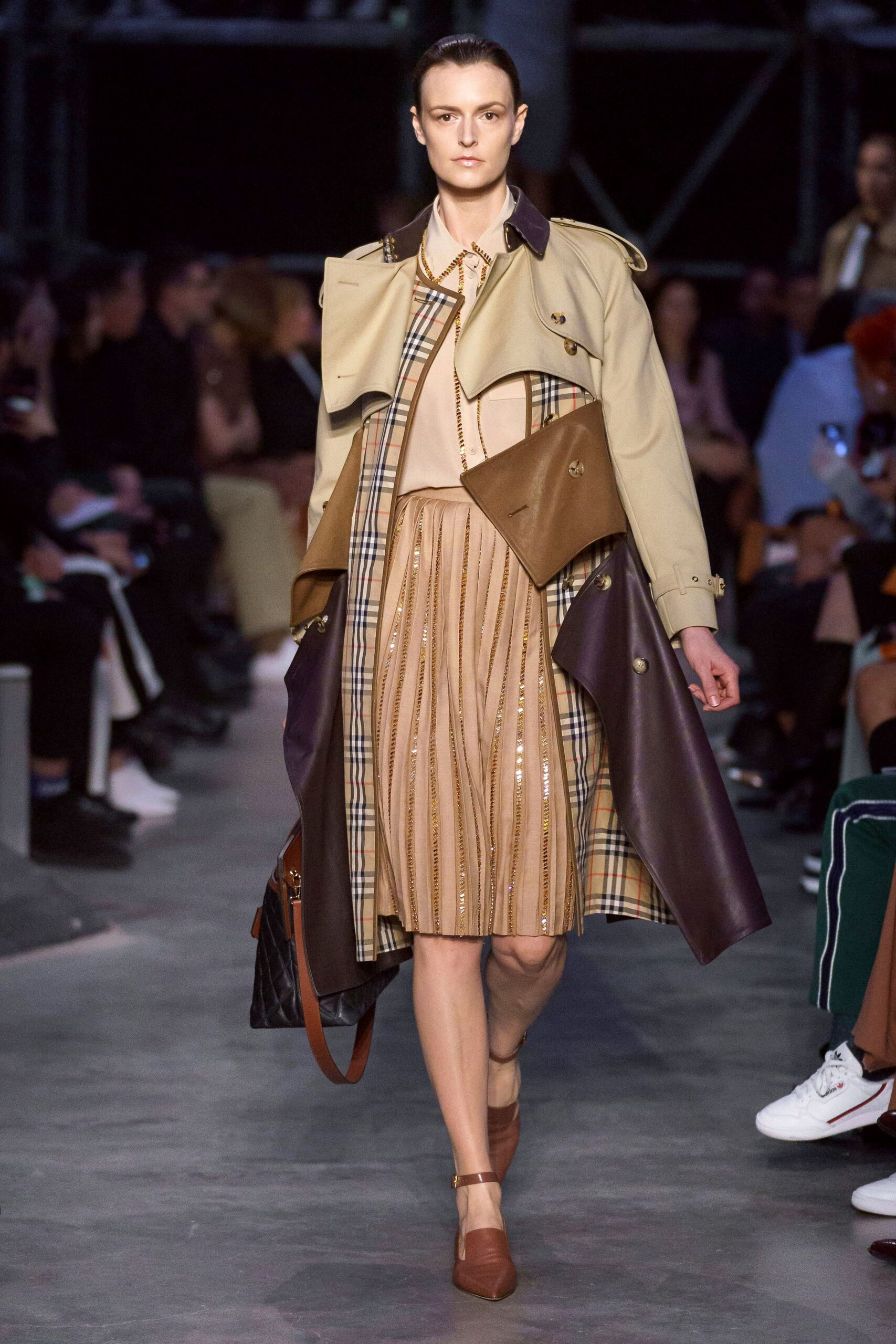 Burberry F/W 19 Look 1039