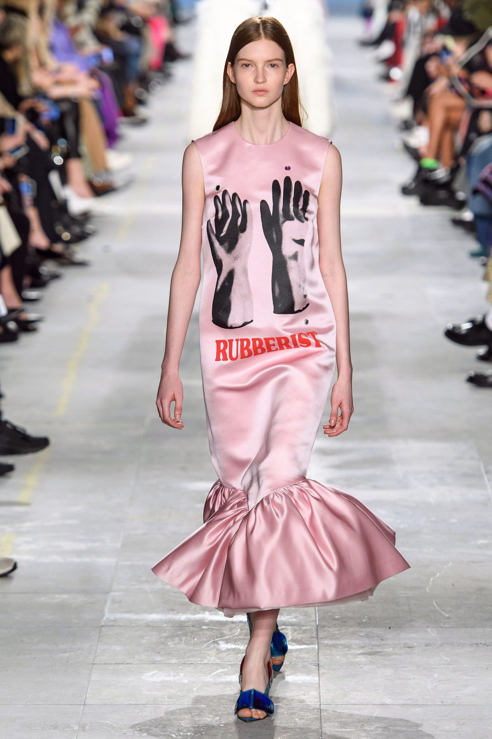 Christopher Kane F/W 19 Look 381