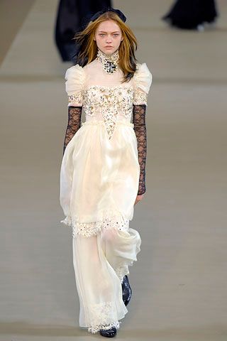 Chanel F/W 06 Look 293