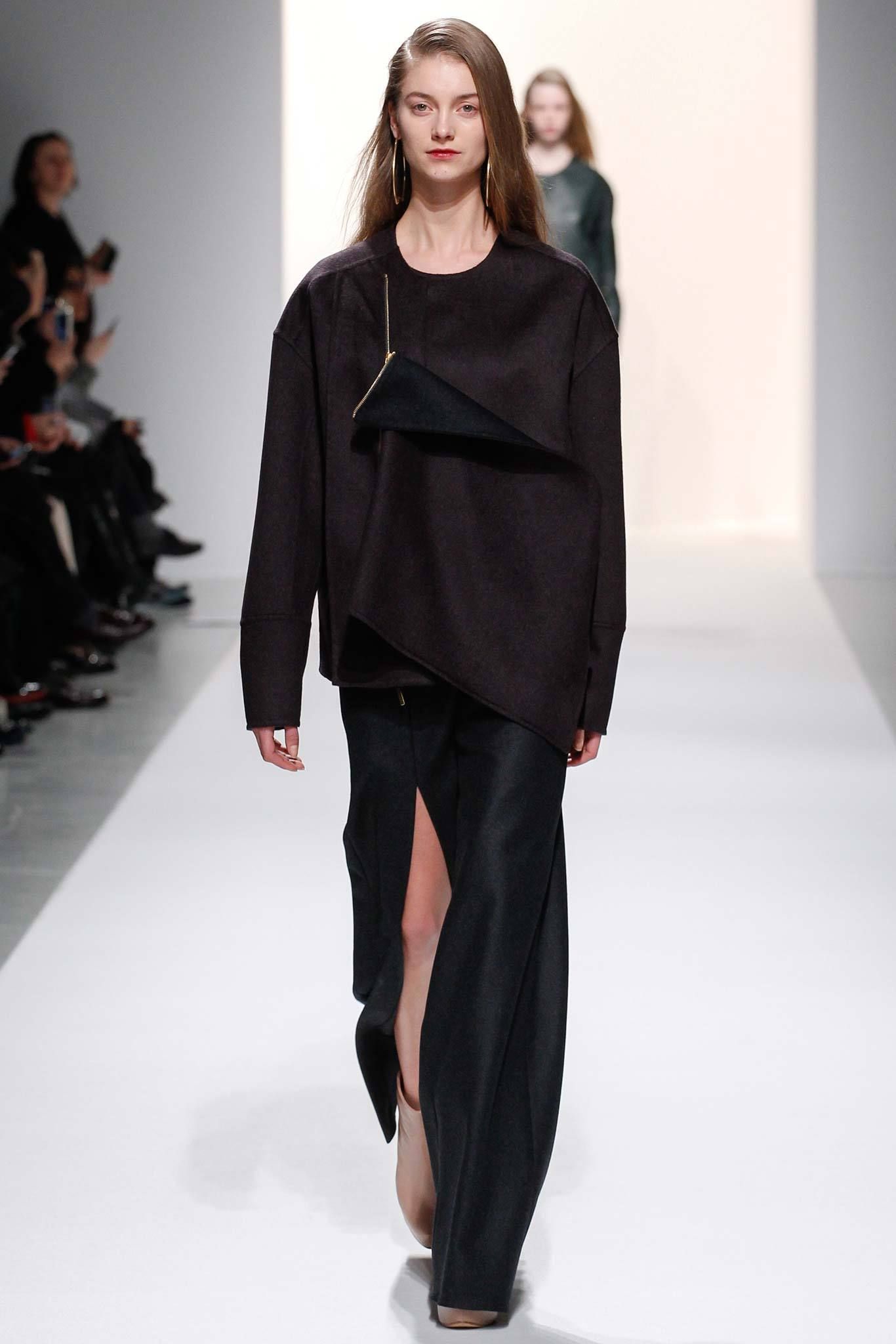 asymmetric foldover zip-front black top
