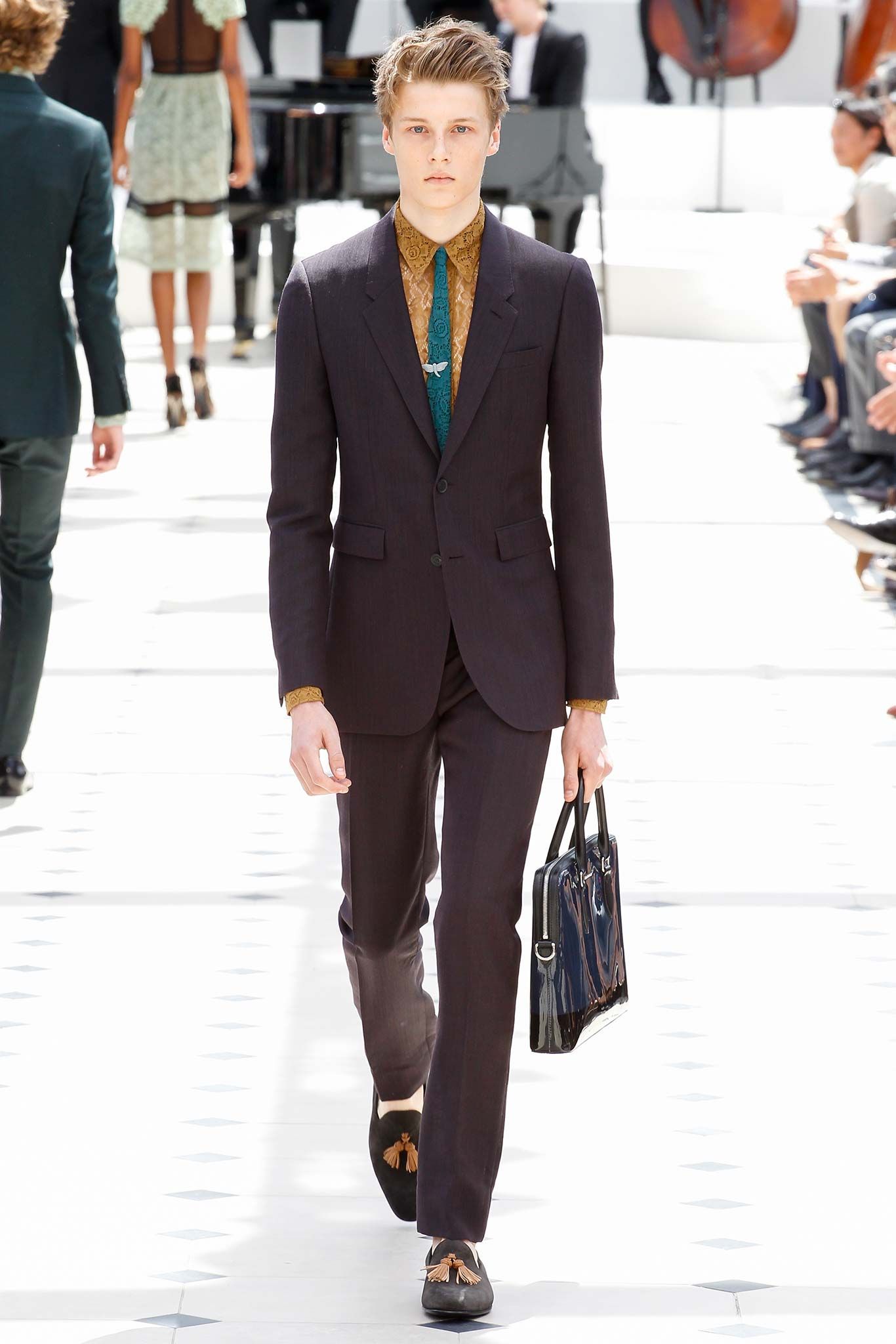 Burberry S/S 16 Menswear Look 85