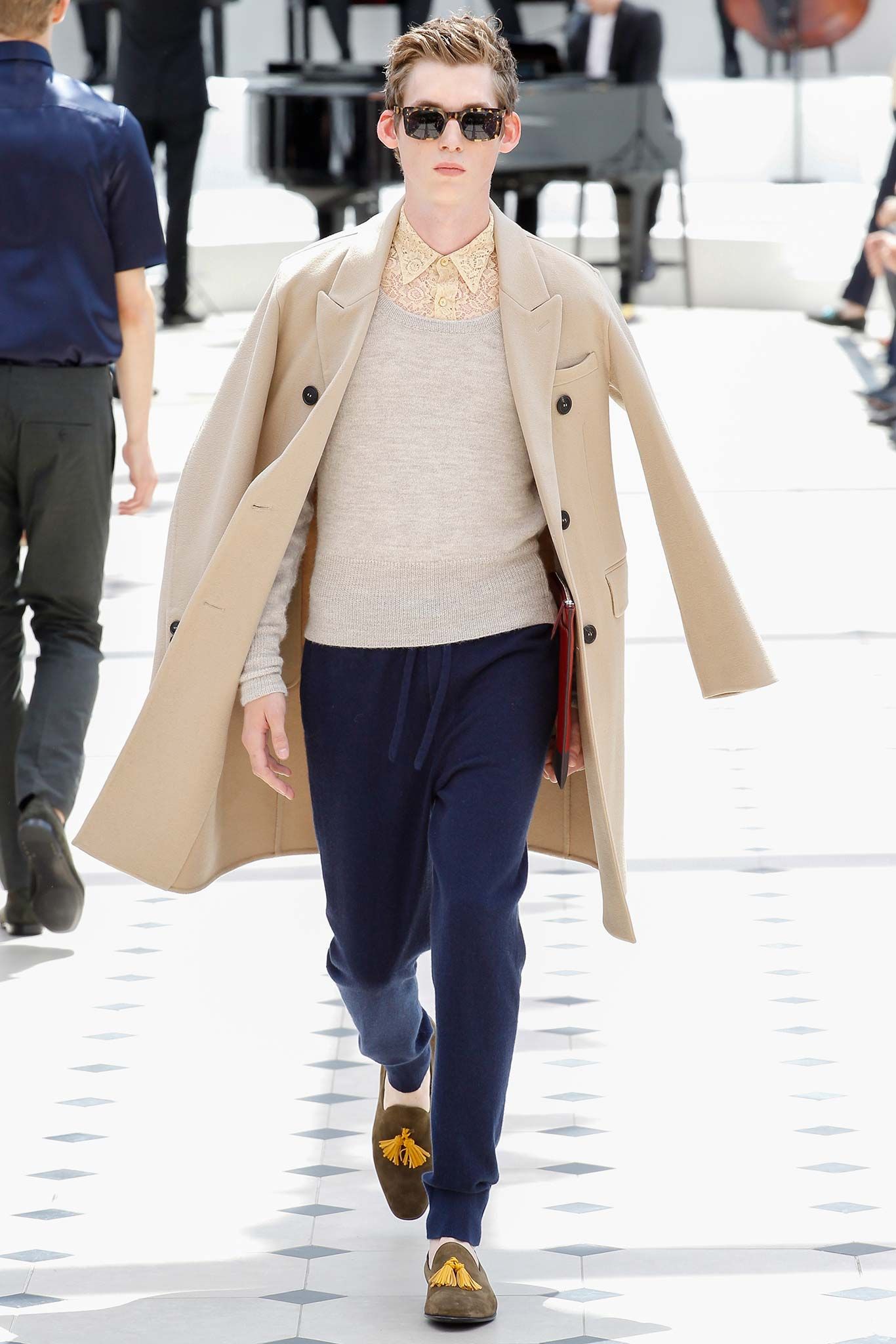 Burberry S/S 16 Menswear Look 192