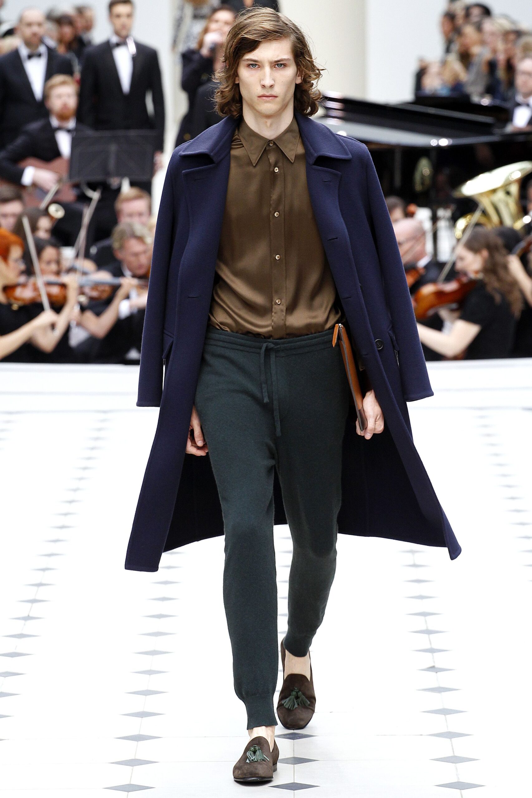 Burberry S/S 16 Look 373