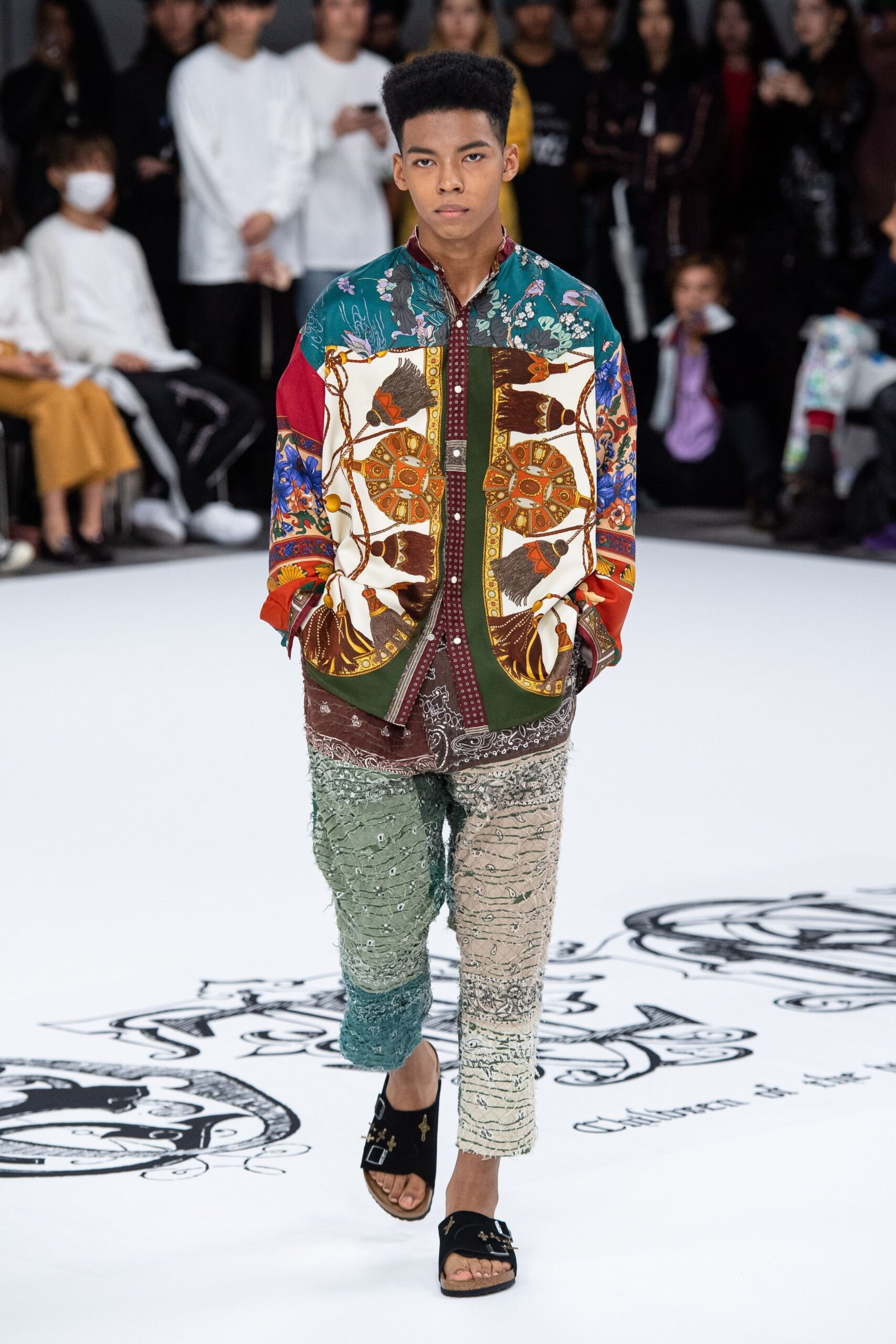 Children of the Discordance Tokyo S/S 20 Look 363