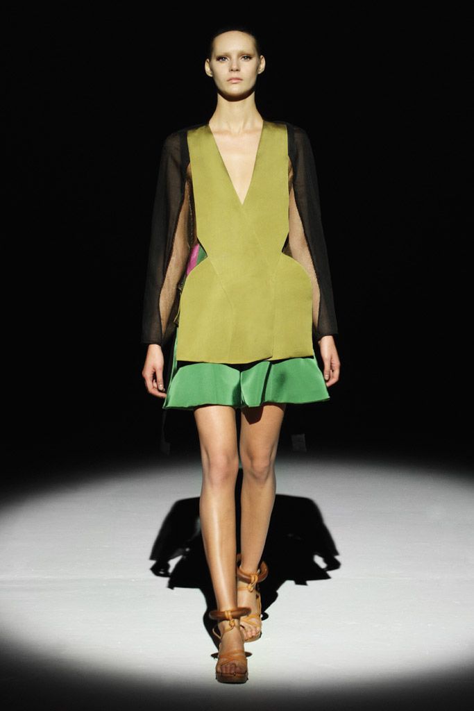 Chalayan S/S 11 Look 201