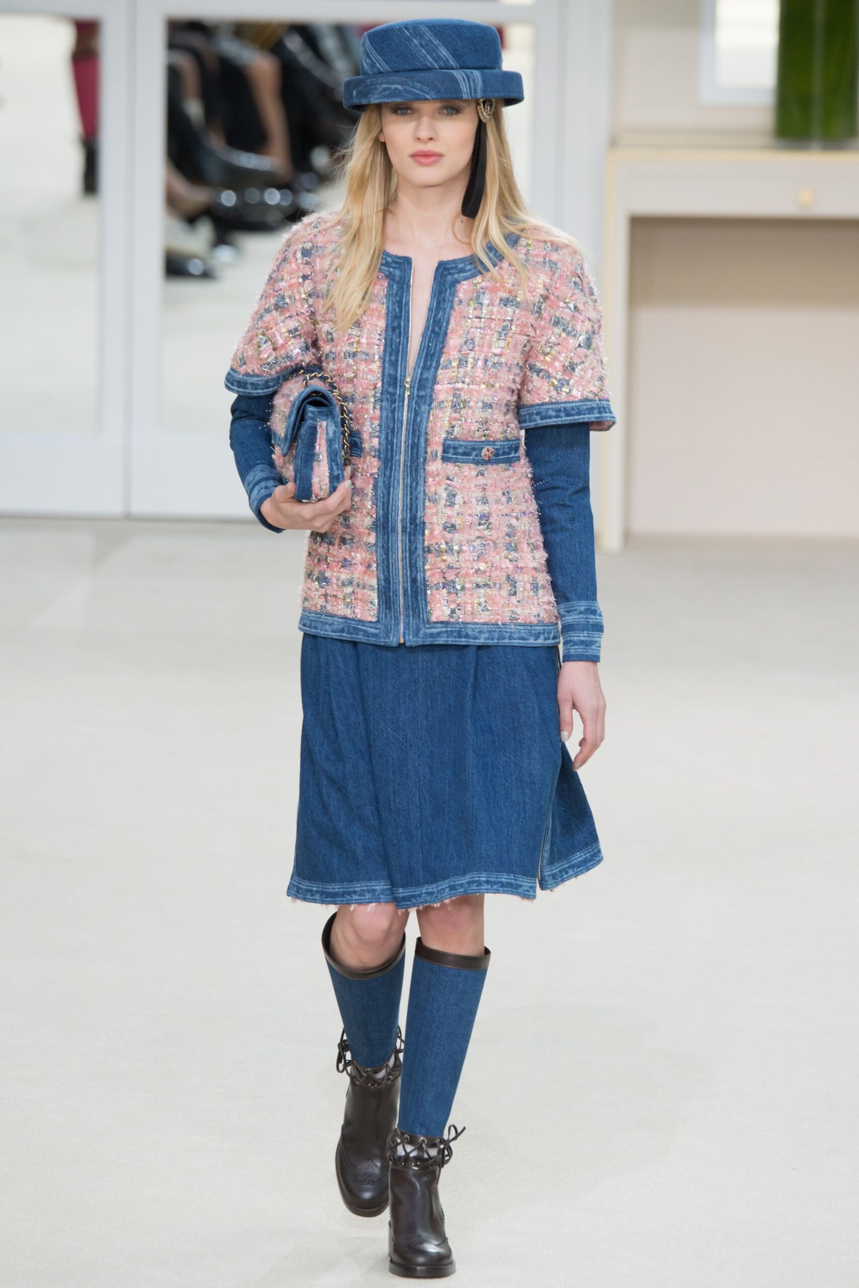 Chanel F/W 16 Look 124
