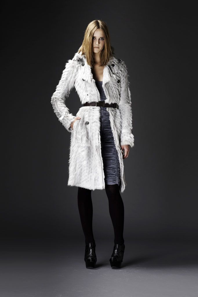 Burberry F/W 10 Look 31
