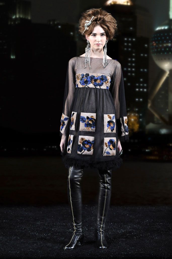 Chanel F/W 10 Look 357