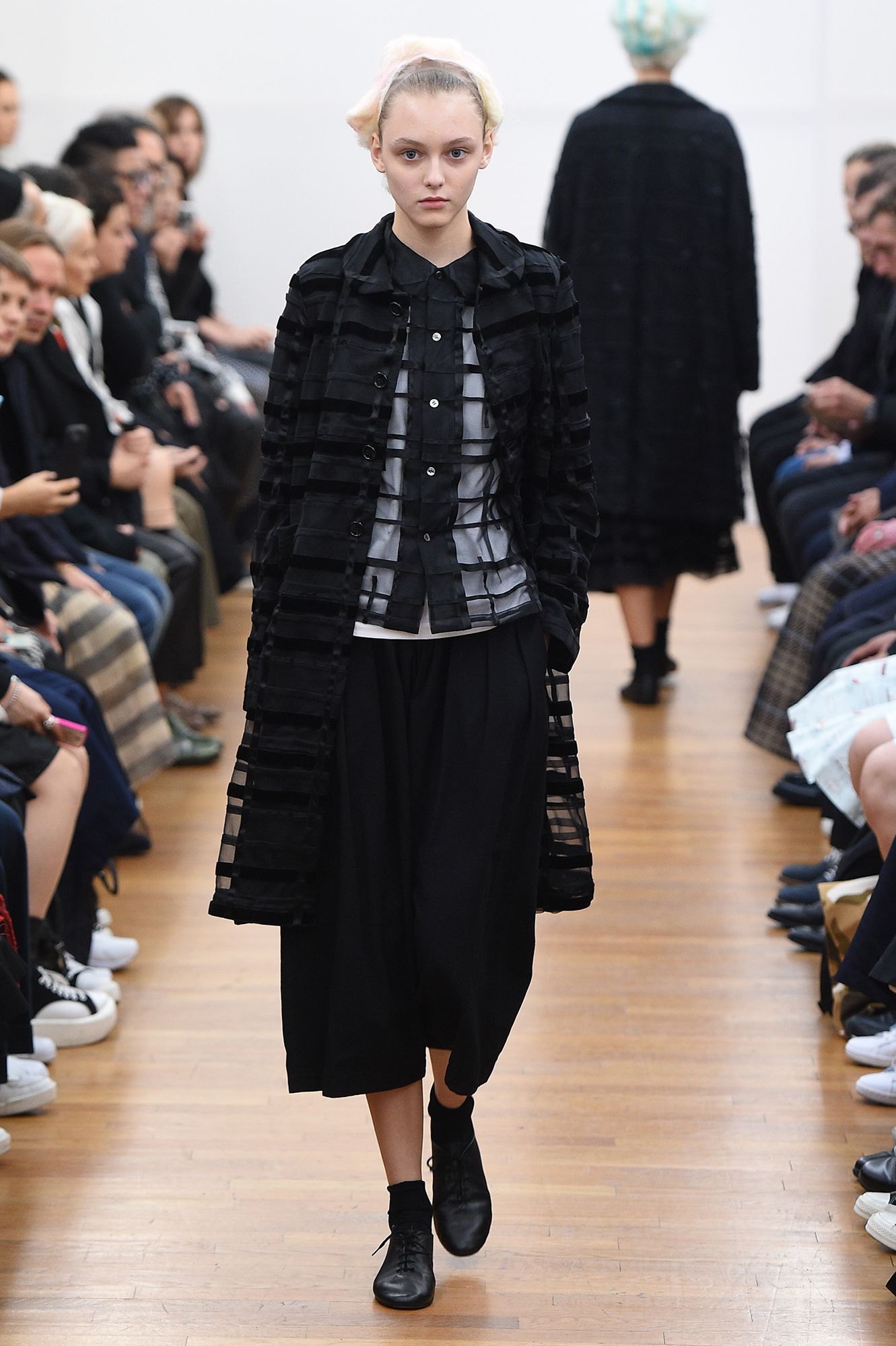 Comme des Garçons Comme des Garçons S/S 16 Look 54