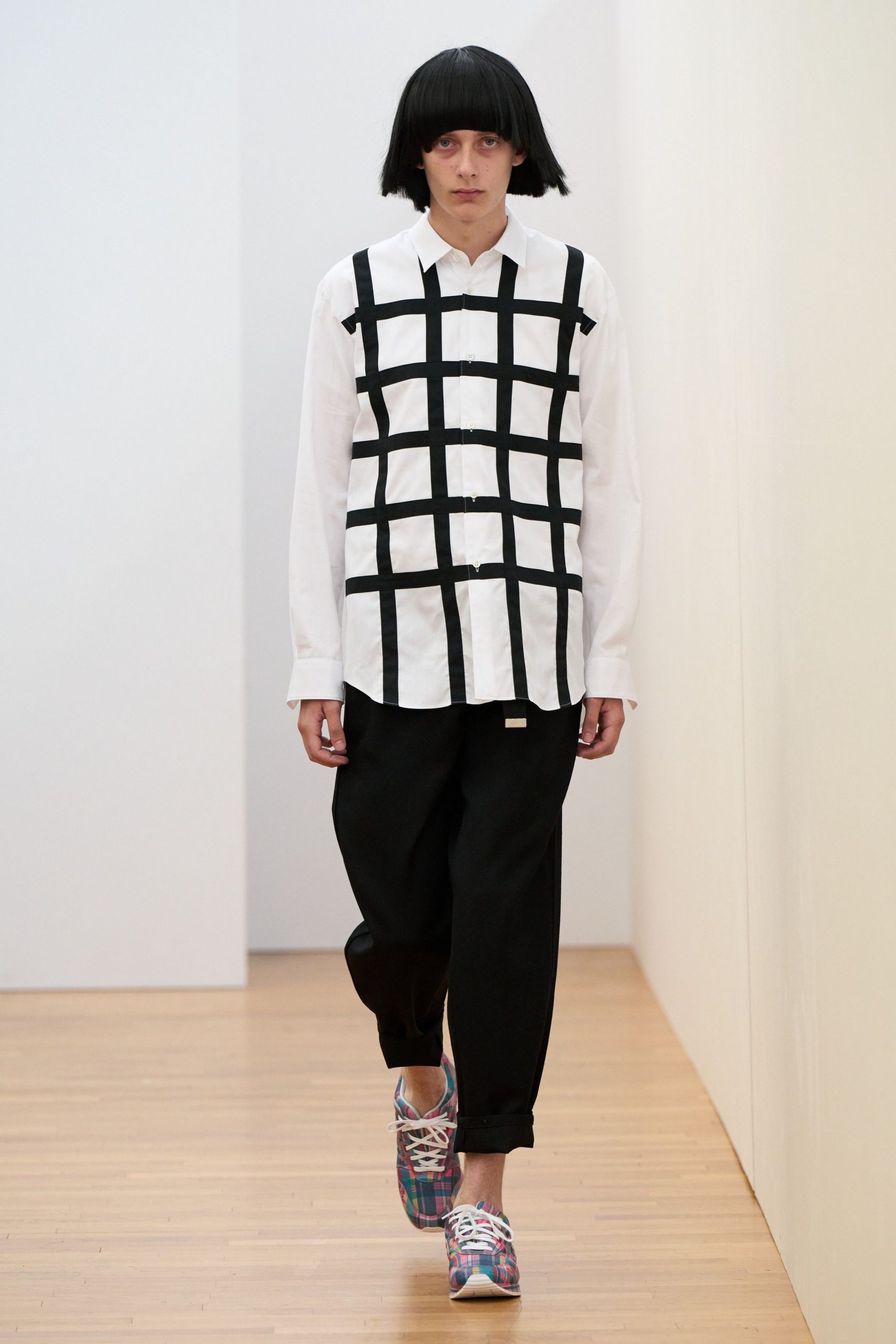 relaxed black and white outfit