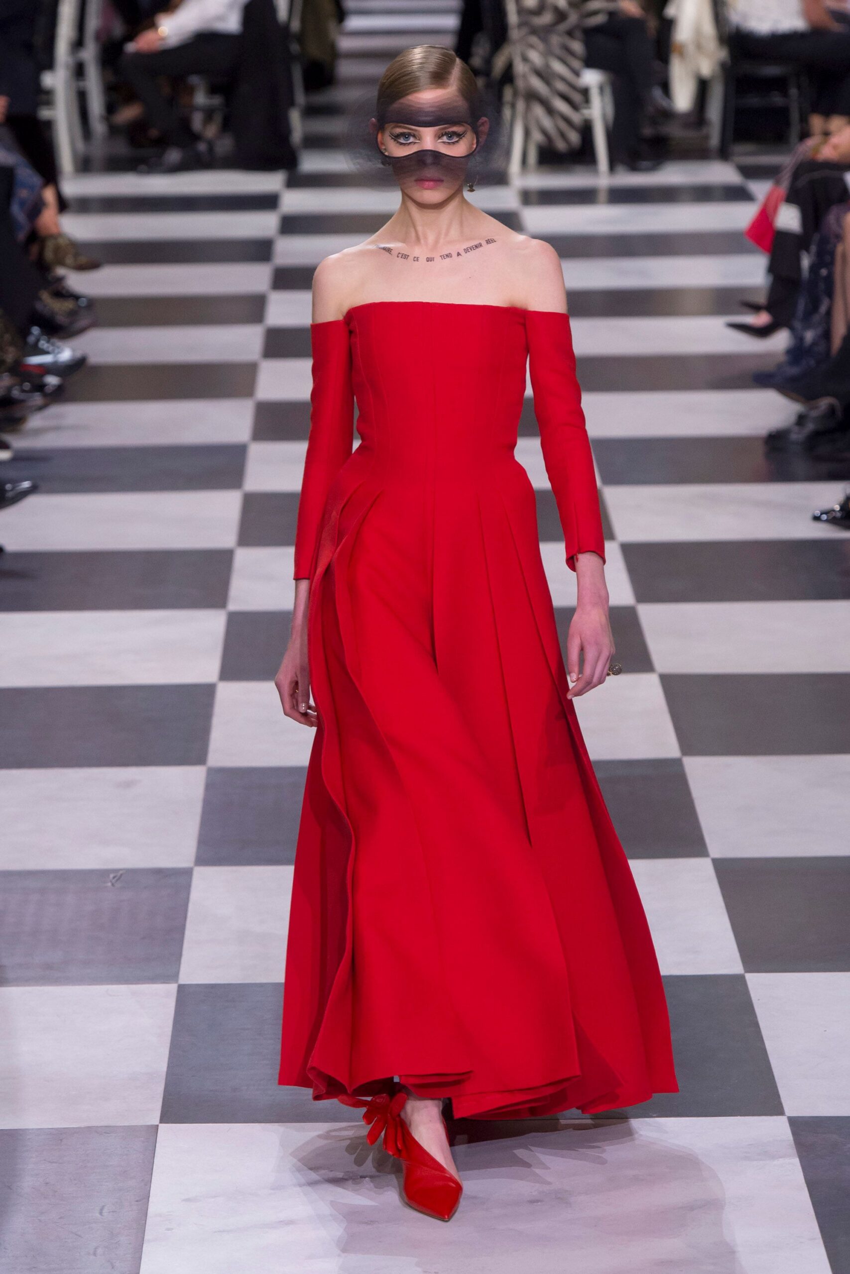 Christian Dior S/S 18 Couture Look 586