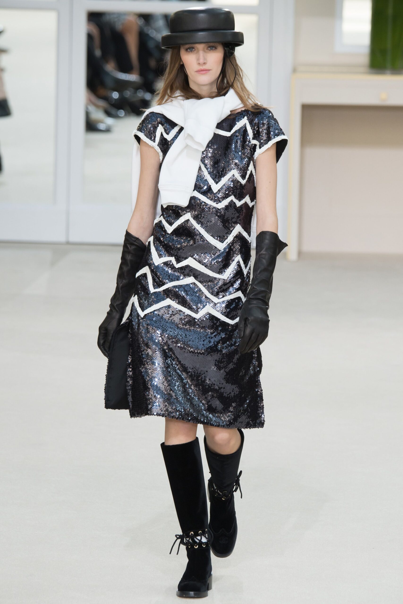 Chanel F/W 16 Look 712