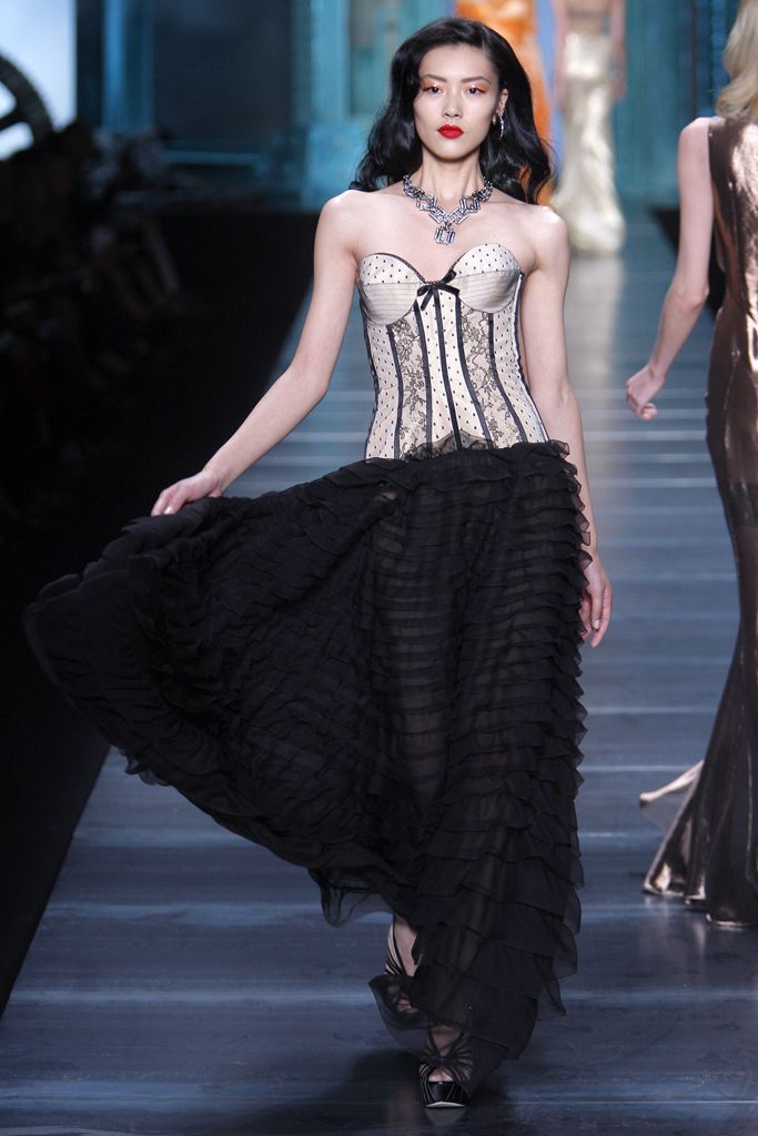 Christian Dior S/S 10 Look 201