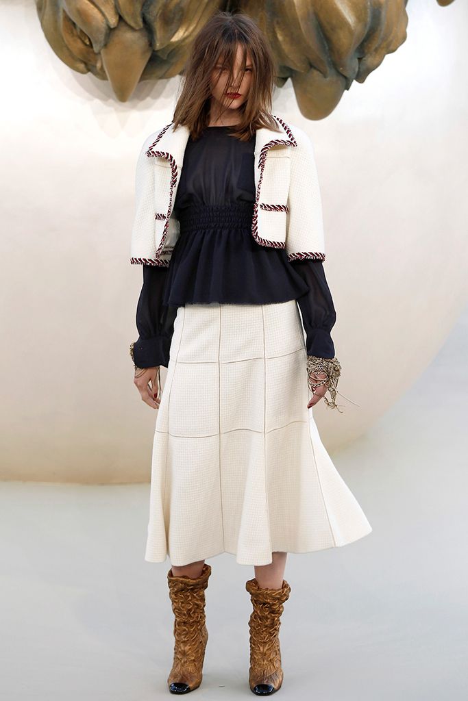Chanel F/W 10 Couture Look 39